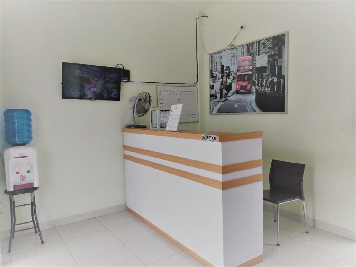 Hotel The Village Syariah Pekanbaru Bagian luar foto